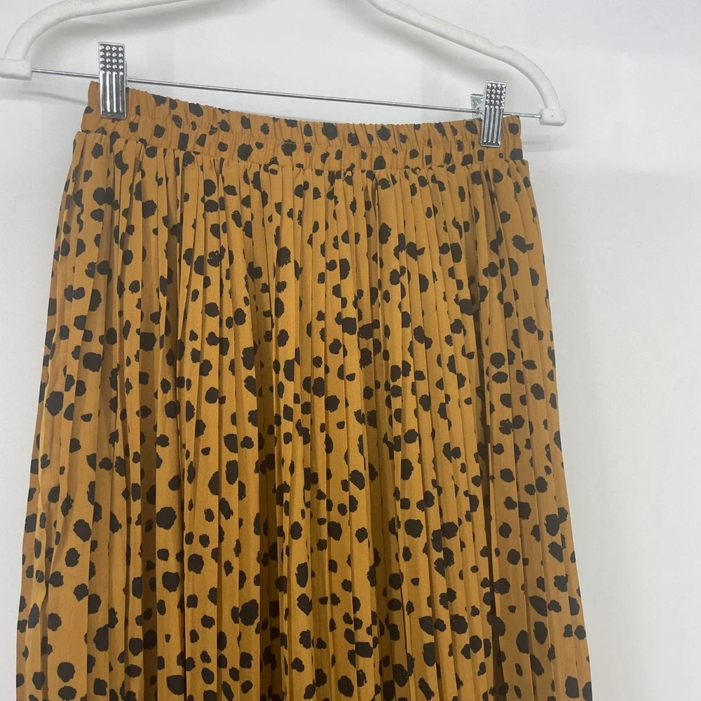 Easel‎ Women Size Small Pleated Maxi Skirt Mustard Yellow Black Dot Animal Print